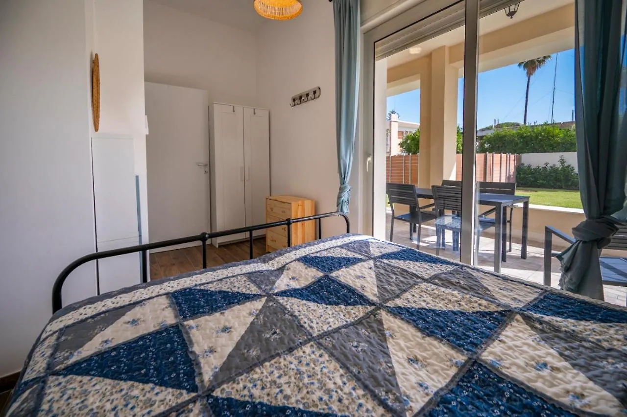 Villa Nisa Apartment Fontane Bianche 0*,  Italy