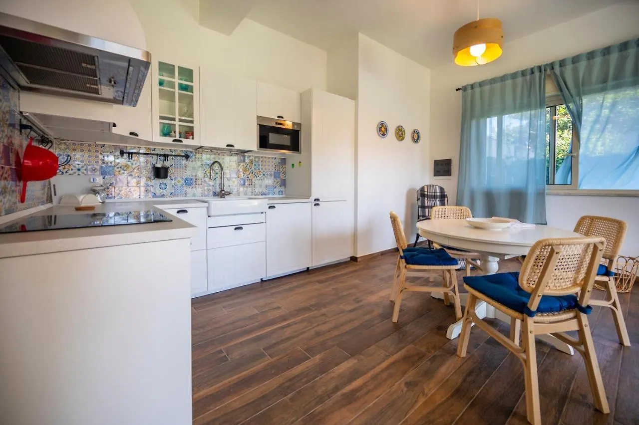 Villa Nisa Apartment Fontane Bianche