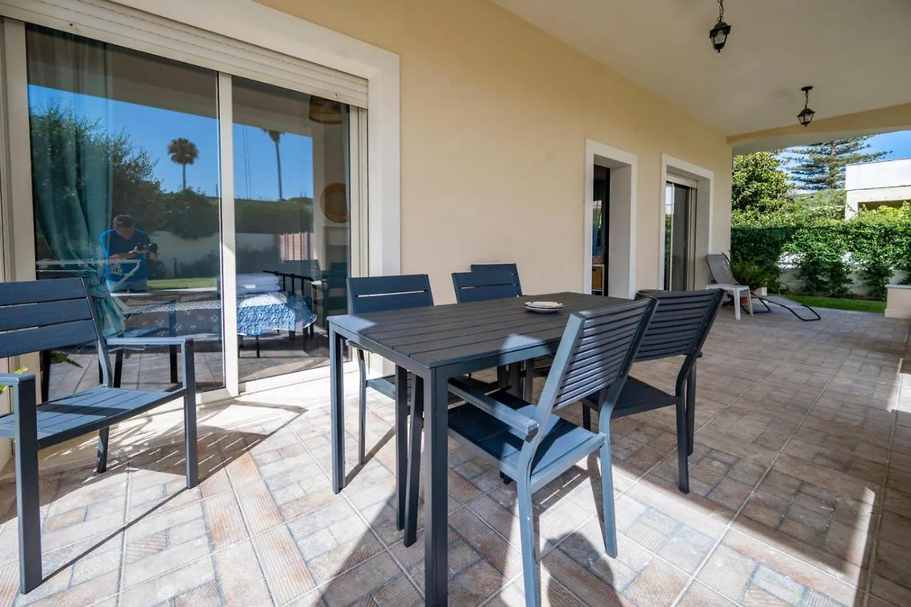 Holiday home Villa Nisa Apartment Fontane Bianche