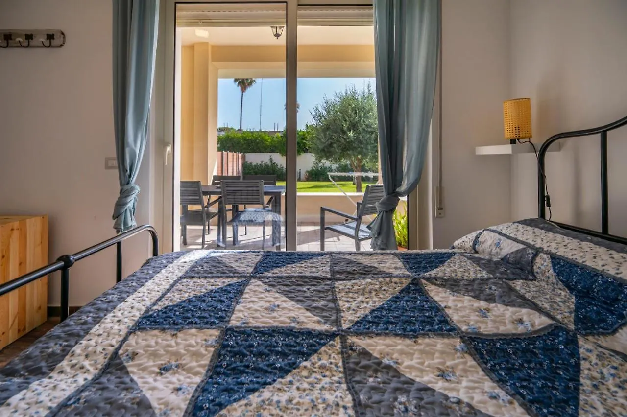 Villa Nisa Apartment Fontane Bianche Italy